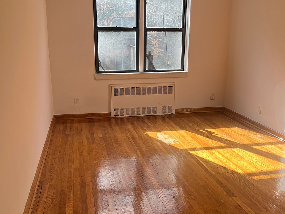 1st image of 330 W 55th St APT 3F