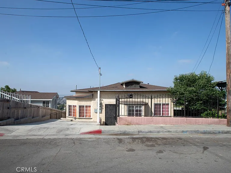 1059 1/2 Buelah Ave — Photo 1