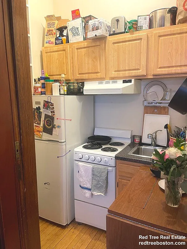 Studio, 350 sqft, $2,300 — Photo 2