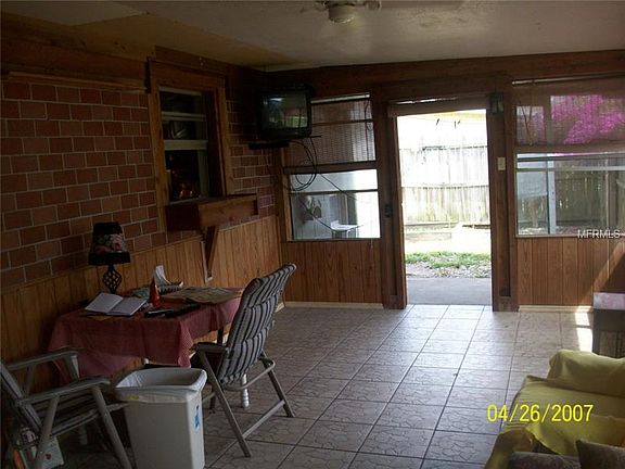 4th image of 696 Royal Palm Dr