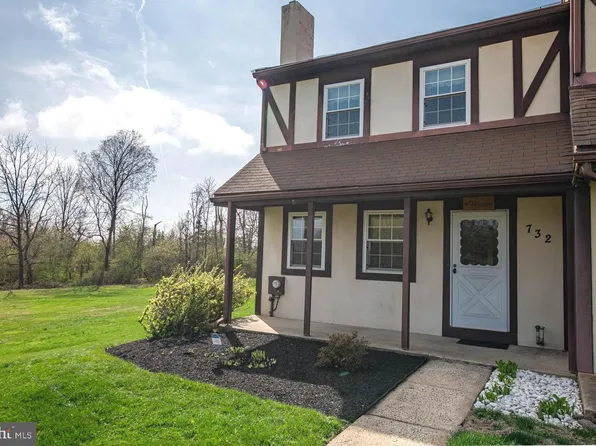 732 Sandra Ln, East Norriton, PA 19403
