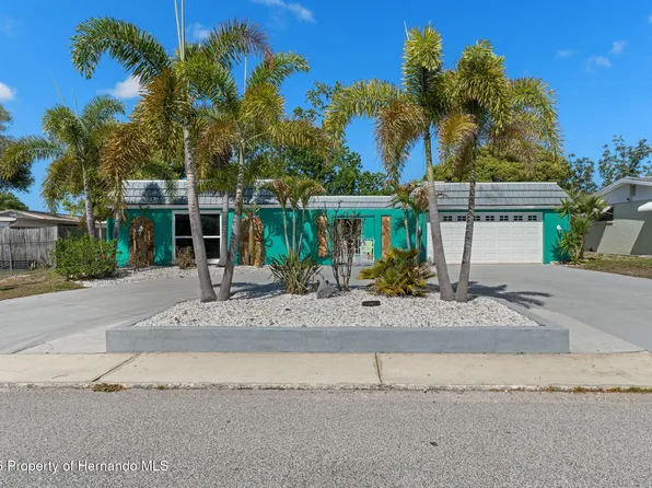 3345 Bluebird Dr, Holiday, FL 34690