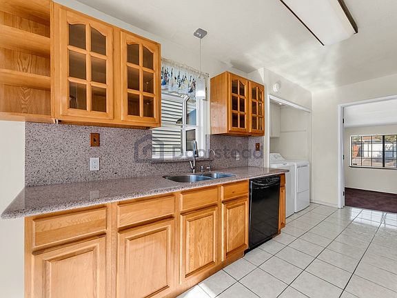 5th image of 22895 Teakwood St