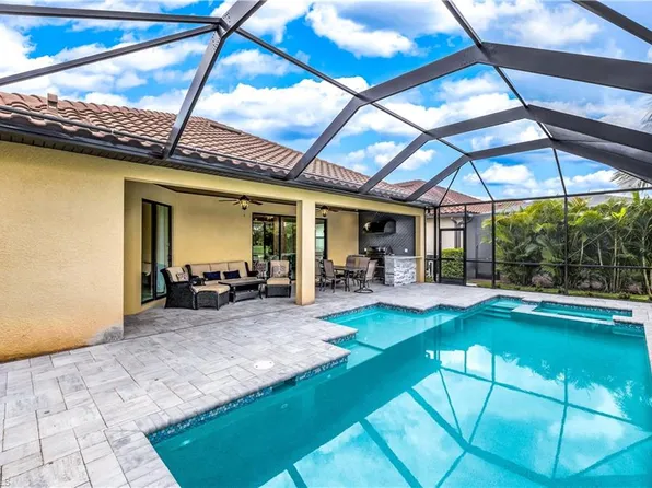 28623 Derry Ct, Bonita Springs, FL 34135