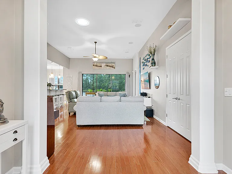 531 River Run Blvd — Photo 2