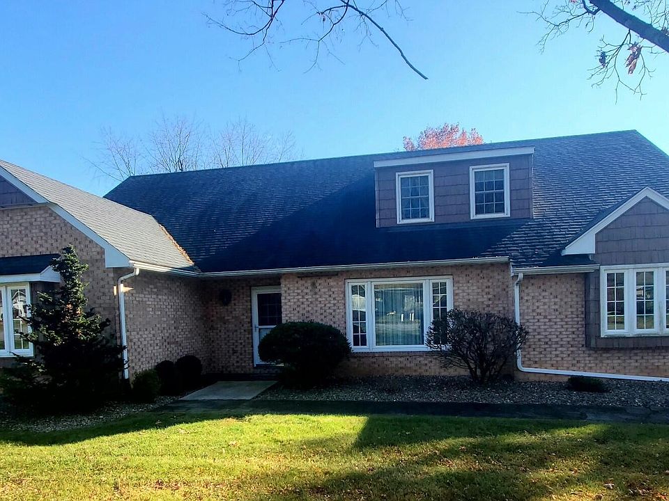 1st image of 184 Crestmont Dr