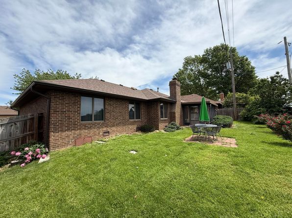 1564 E Powell Street, Springfield, MO 65804