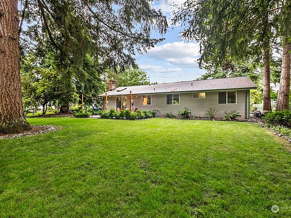 3rd image of 7702 132nd Avenue NE