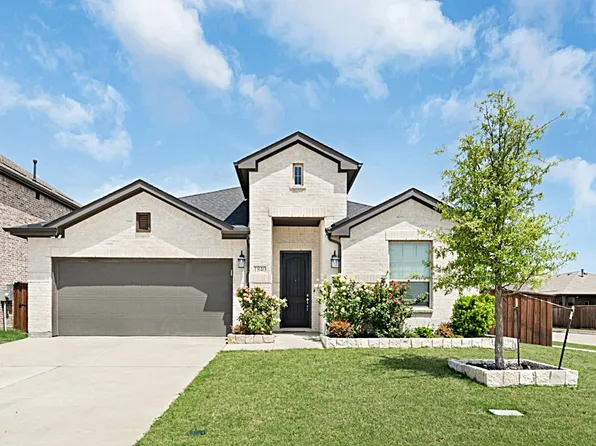 1840 Big Spring Dr, Forney, TX 75126