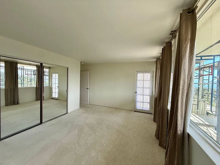 30 Andrew Dr #121 — Photo 18