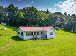 90 Trent Field Rd, Bryson City, NC 28713