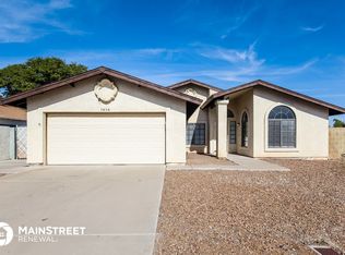 7886 W Medlock Dr, Glendale, AZ 85303