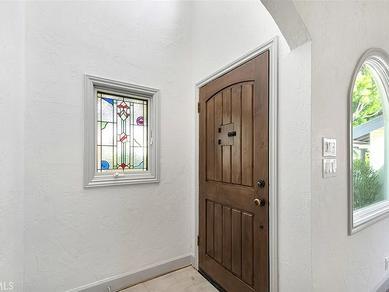 8848 Ashcroft Ave — Photo 7