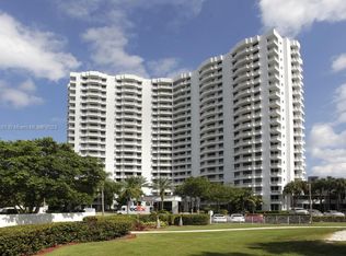 3300 NE 191st St APT 514, Aventura, FL 33180