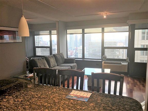 4th image of 30 E Huron St APT 3106