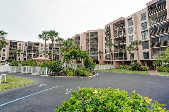 2nd image of 1085 Bald Eagle Dr Unit D401