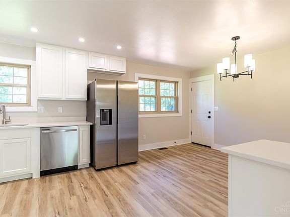 5th image of 5330 Sherry Ln