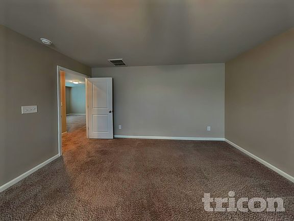 4th image of 3718 Streamside Dr