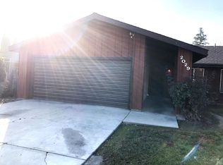 2029 E Vassar Ave, Visalia, CA 93292