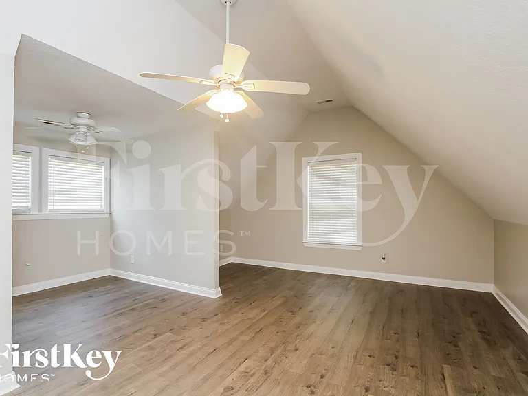 6205 Robert St — Photo 12
