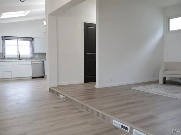 5530 Magnolia Ave, Saint Louis, MO 63139