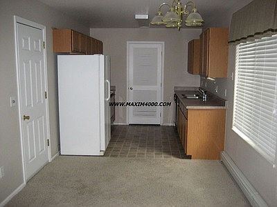 4th image of 5990 E 29th Ave W