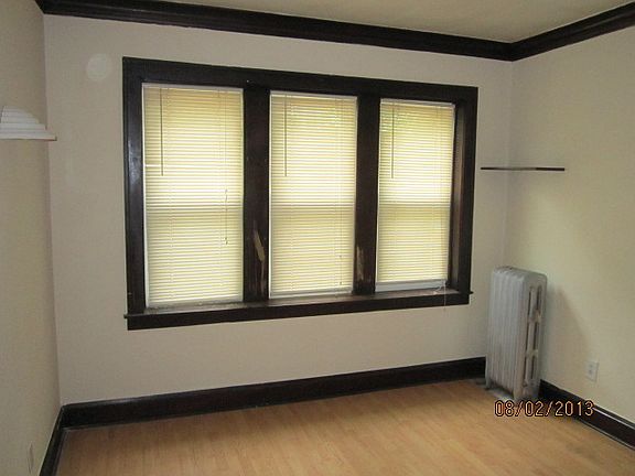 4th image of 5004 W Newport Ave #2