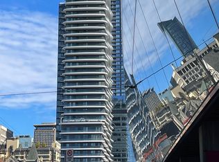 280 Dundas St W #1404, Toronto, ON M5A 3W1