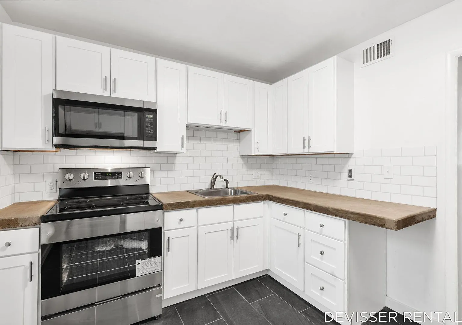 1297 32nd St. - Unit D3 — Photo 1