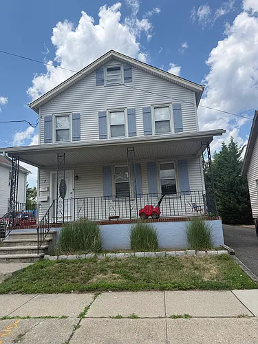 7 Llewellyn Ave #2 Photo 1