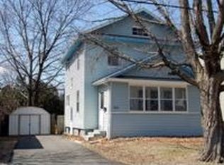 216 Ambrose St, Springfield, MA 01109