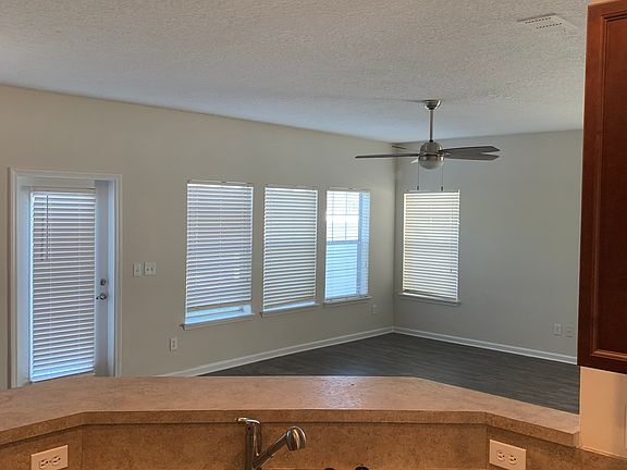 4th image of 6227 Devonhurst Dr
