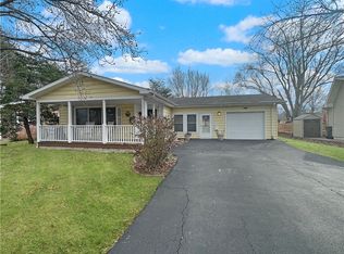 513 E Delaware Ave, Casey, IL 62420
