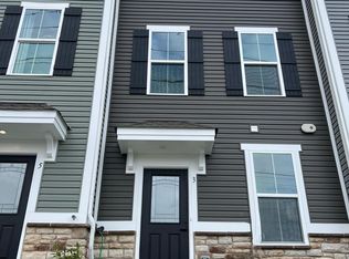 3 Sidney Ln, Stratford, NJ 08084