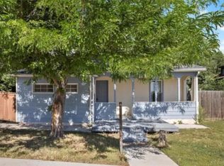 3827 S Knox Ct, Englewood, CO 80110