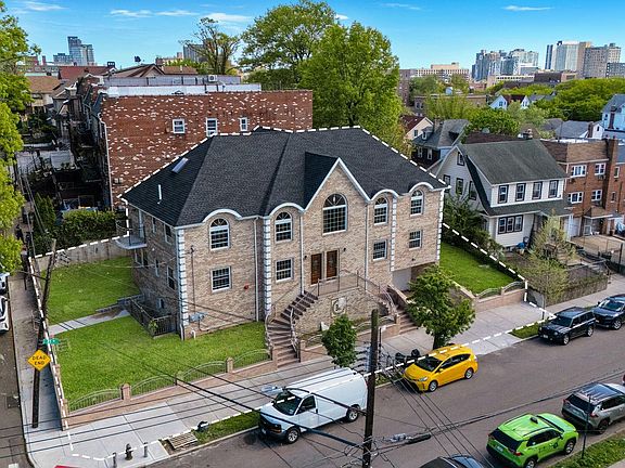 5th image of 85-02 165th Street