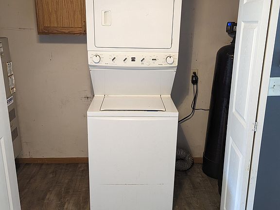 5th image of 7601 W 135th Pl