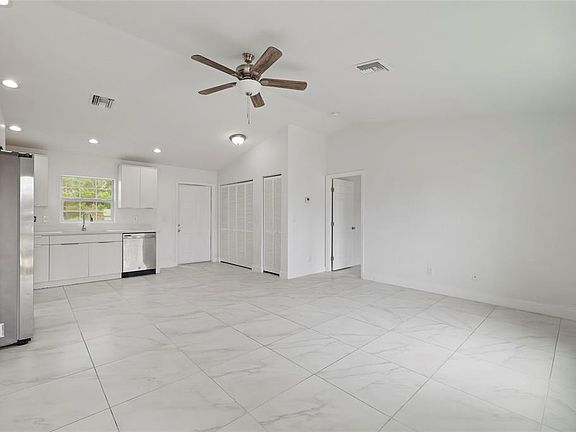 3rd image of 107 ELBA DRIVE NE