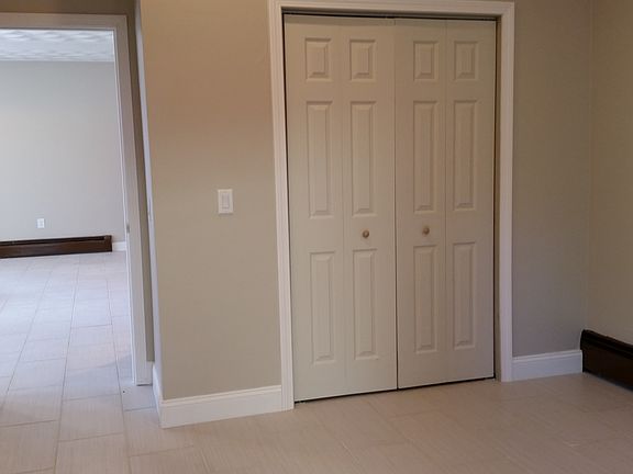3rd image of 1291 Plainfield St #2