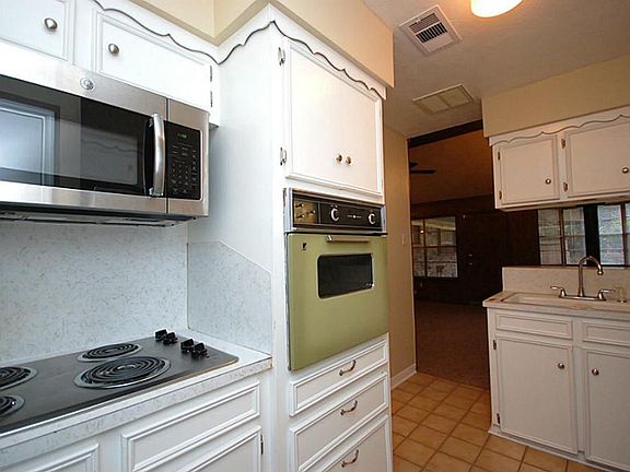 4th image of 11423 Kirkvalley Dr