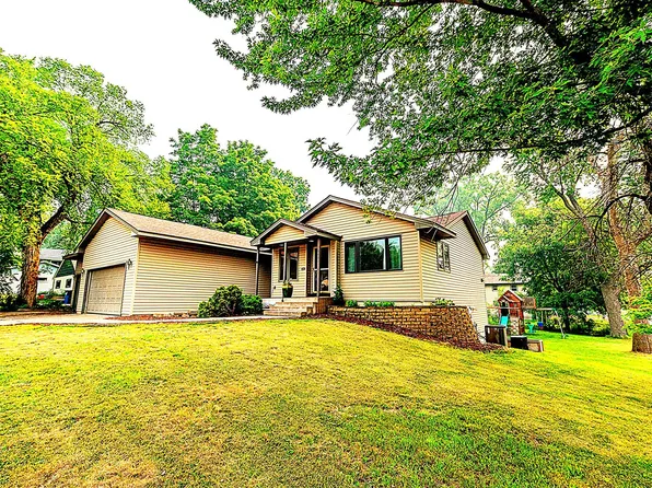 3488 Midland Ct, White Bear Lake, MN 55110