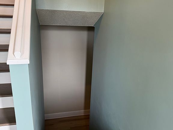 3rd image of 211 Clifford Dr