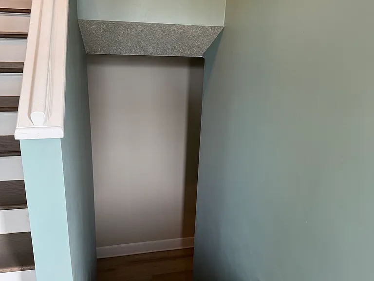 211 Clifford Dr — Photo 3