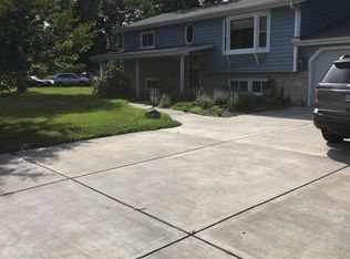 1009 129th Ave NE, Blaine, MN 55434