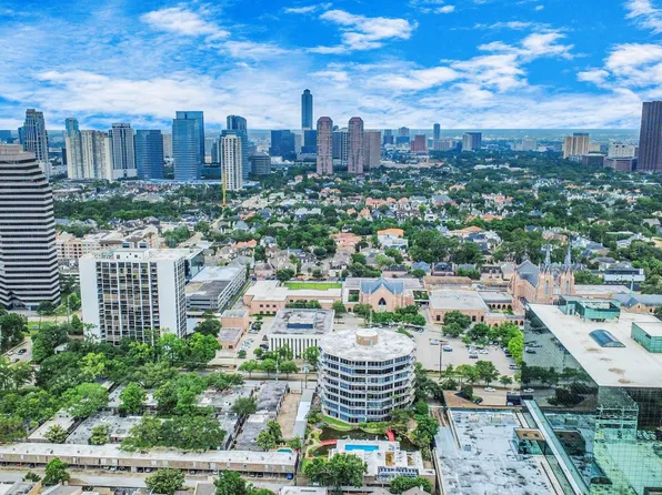 5050 Woodway Dr APT 7L, Houston, TX 77056