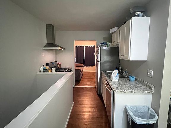 4th image of 10700 Vorhof Dr