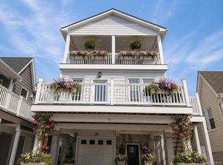 72 Florida St, Long Beach, NY 11561
