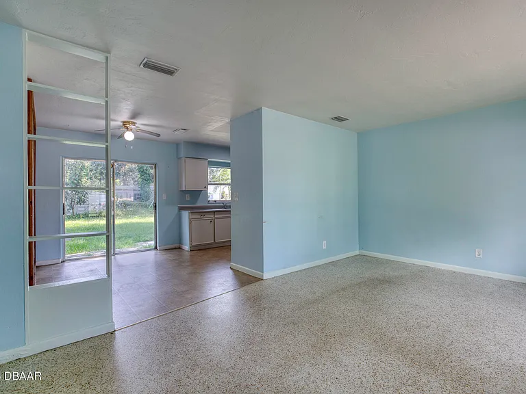 1133 Bradenton Rd — Photo 8