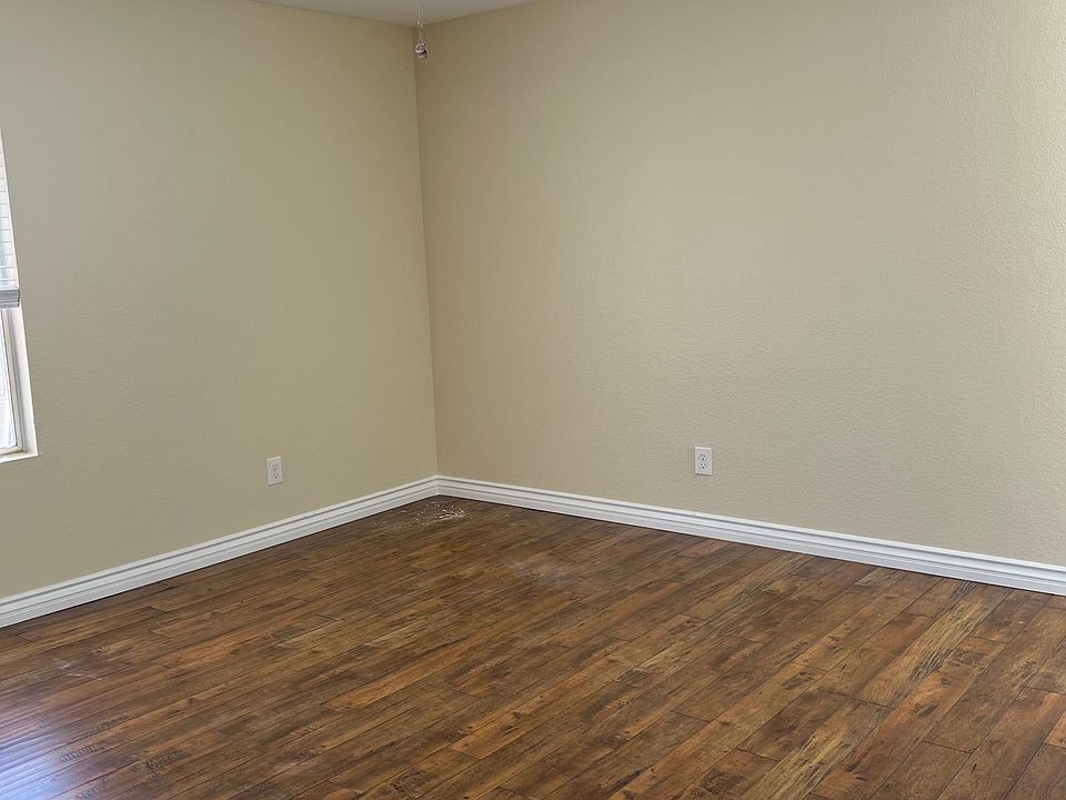 1st image of 1731 Silver Falls Ave
