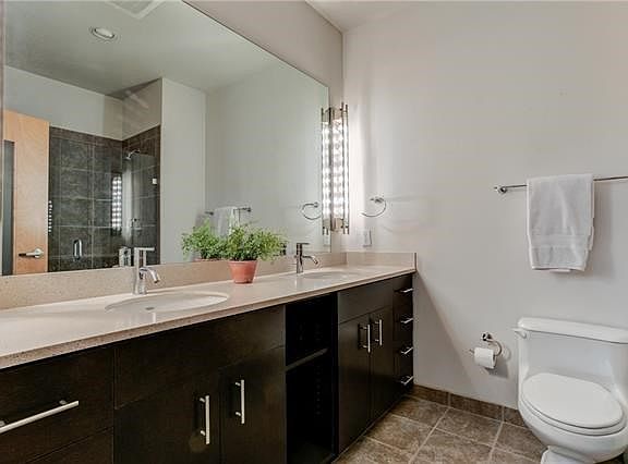4th image of 522 Locust Ln Unit 307
